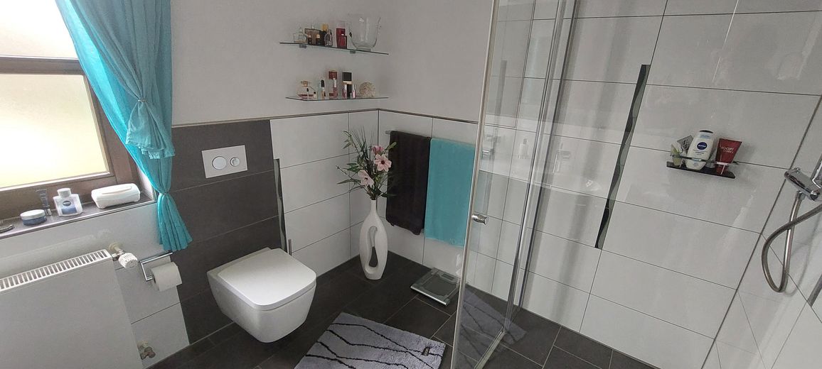 Badezimmer EG