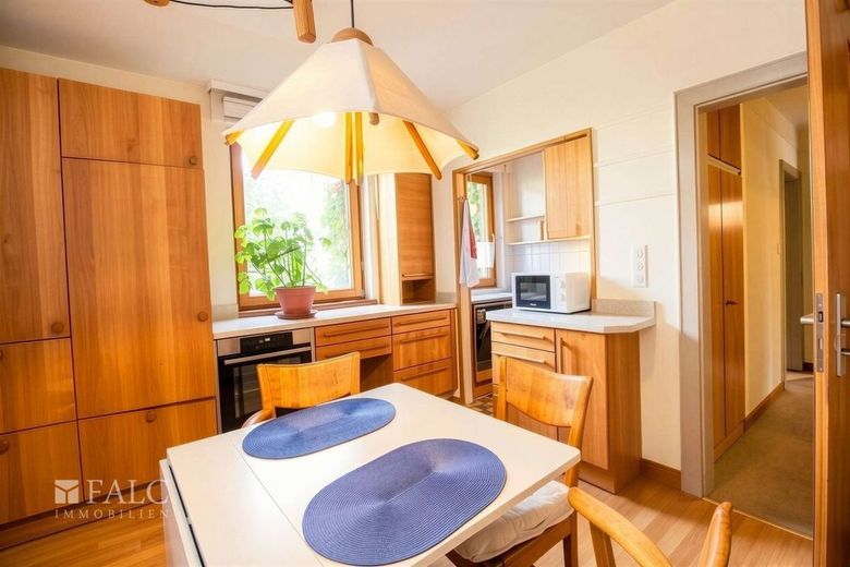 Viel Platz, tolle Lage, großes Potenzial:  Ihr neues Zuhause – Küche mit Essplatz