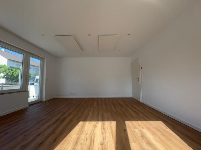 Modernes Wohngefühl in ruhiger Lage – 2 Zimmer, frisch saniert – Wohnzimmer