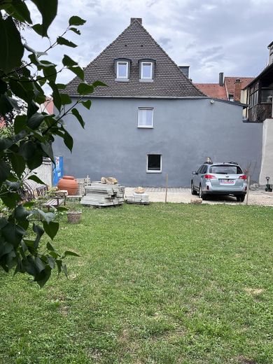 Blick auf Giebelfassade