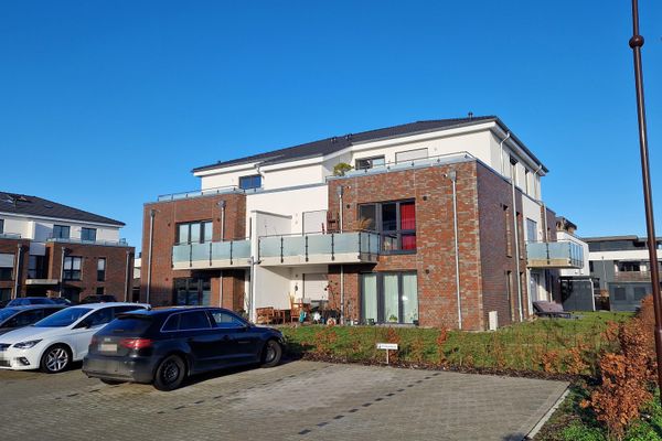 2-room first-floor apartment with elevator and balcony