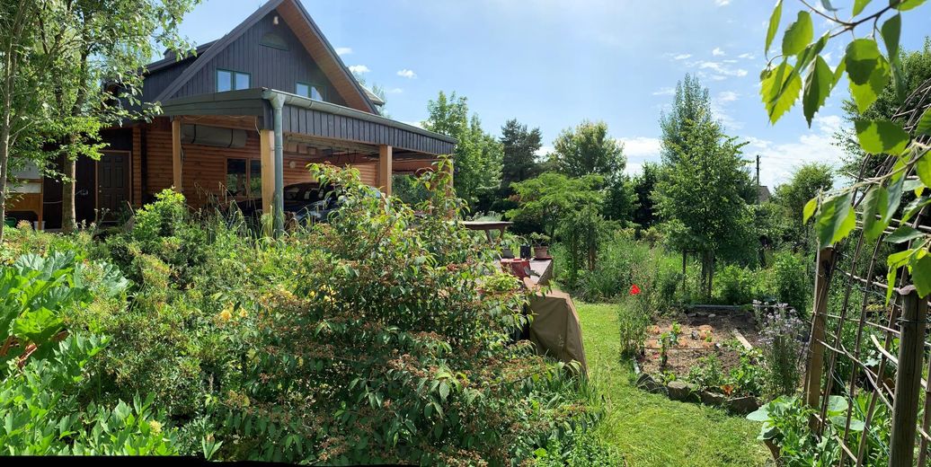 freistehendes Einfamilien, Vollholzhaus, kanadisches Blockhaus ökologische Bauweise, sehr gepflegt – Foto 8