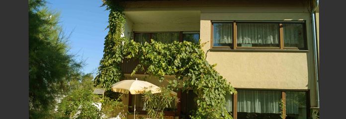 Großes, helles Reihenendhaus mit Garten in Stutensee-Blankenloch – direkt bezugsfertig – 1_ Südansicht
