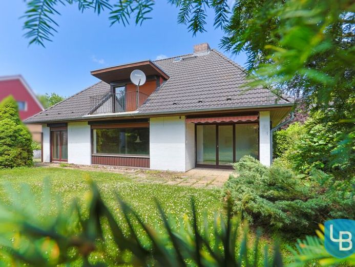 Großzügig geschnittenes Einfamilienhaus mit Modernisierungsbedarf im Herzen von Kroog – Foto 1