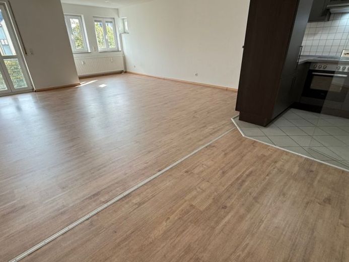 Frei ab SOFORT - 3. OG - NEUE Einbauküche* - Außenrollläden - Lift ! – Foto 1