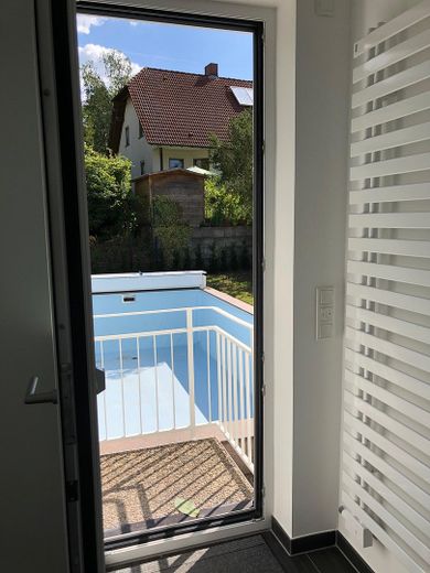 Bad - Zugang zum Schwimmbad