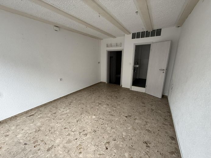 Kiralanacak ticari alan | yaklaşık 85 m² | mağaza  Mağaza + Depo + Ofis – Fotoğraf 3