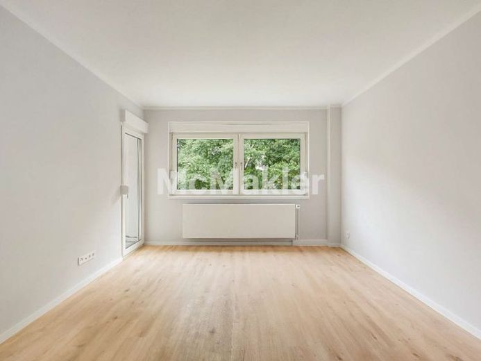 Sanierte und bezugsfreie 3-Zimmer Wohnung in grüner Lage von Grevenbroich – Foto 1