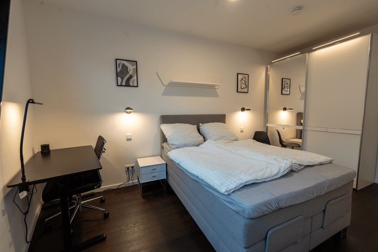 Luxuriöses Apartment an der Spree mit großer Sonnen-Dachterrasse – Schlafzimmer