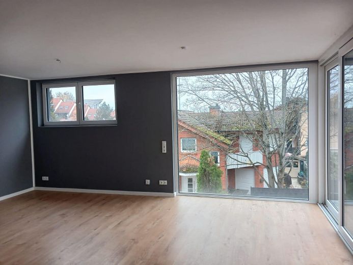 Luxuriöse Neubau-Immobilie in Naturnähe: Modern, lichtdurchflutet und vielseitig – Wohnbereich