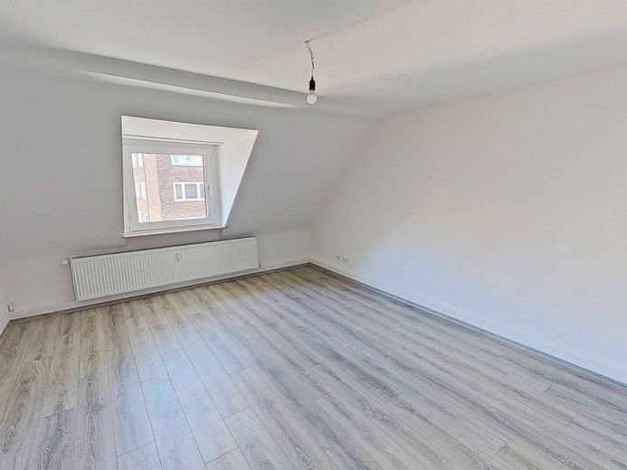 Moderno appartamento di 3 locali con bagno finestrato e tanti comfort a Duisburg-Meiderich – Ansicht I: Schlafzimmer I
