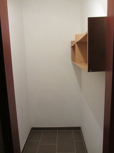 Modernisiertes Appartement in Top-Lage, Nähe Uni! – Abstellkammer leer
