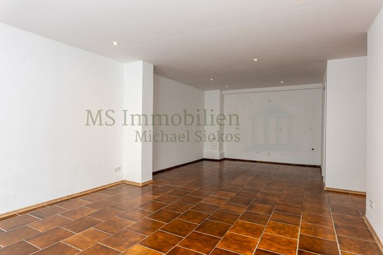 *** Charmante 4-Zimmer-Hochparterre-Wohnung mit Terrasse und Garten *** – UG Zimmer Ansicht 3