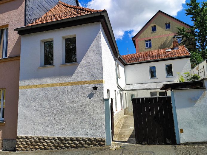 Schöner Wohnen am Park in Weimar - Haus kaufen Parkvorstadt – Zugang zum Haus & Innenhof