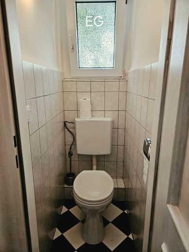Top gepflegtes Haus*traumhafter Garten*zentrumsnah & naturverbundener Stadtteil Köln*3 Wohnkonzepte – EG separates WC