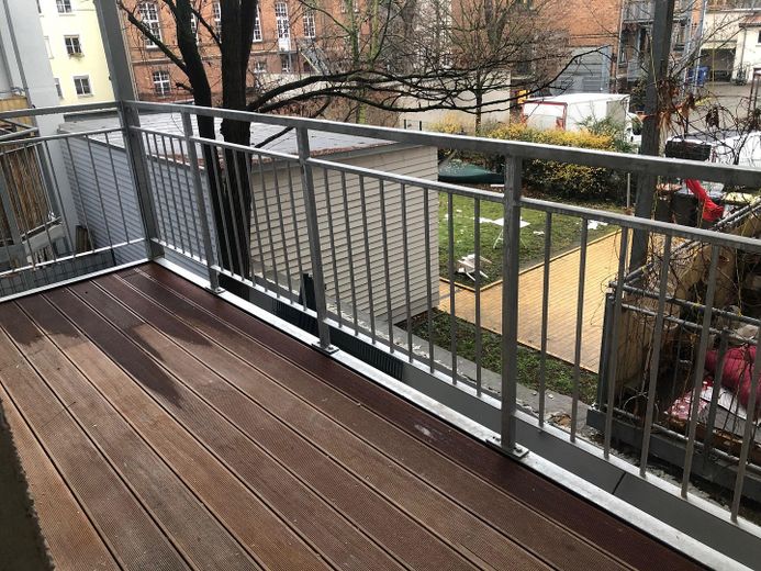 Appartamento di 3 locali appena ristrutturato con cucina componibile di lusso e ampio balcone – Foto 8