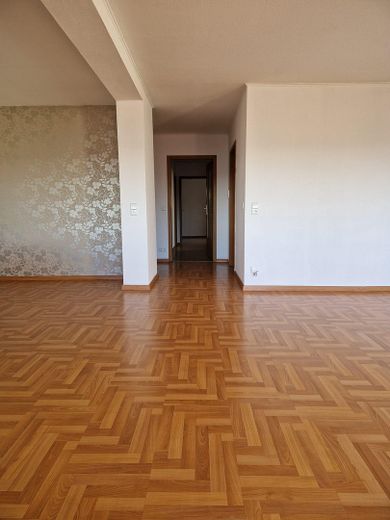 Aantrekkelijk 4,5-kamerappartement met garageplaats en TOP-uitzicht! – Foto 7