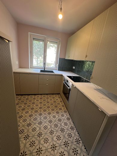 Hochwertig Möbliertes 2 Zi. Apartment Heilbronn – Küche