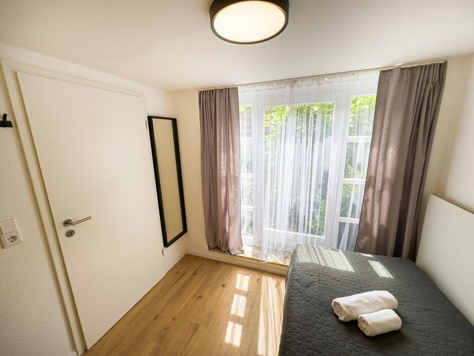 Modernisiertes Endreihenhaus mit 2 Bädern und 2 Loggien – ideal für Eigennutzer oder Kapitalanleger – Foto 24