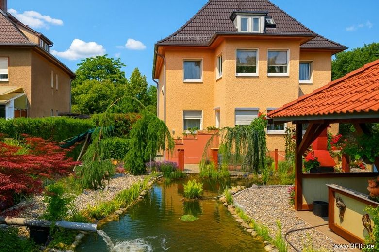 4-Familienhaus in Berlin-Biesdorf – Bild 1