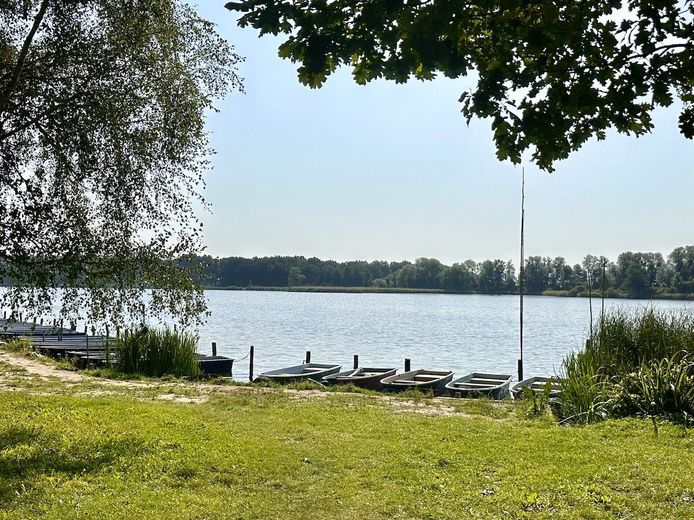 HORN IMMOBILIEN ++ Einfamilienhaus mit großem Grundstück in Ramin an der polnischen Grenze. – Badesee in Löcknitz