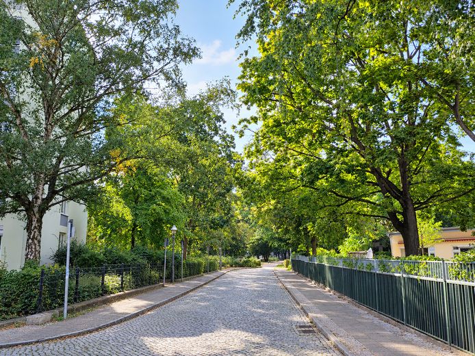 senza commissioni, appartamento di 3 locali ai margini di Berlino, posizione da sogno, terrazze soleggiate – Münsinger Straße