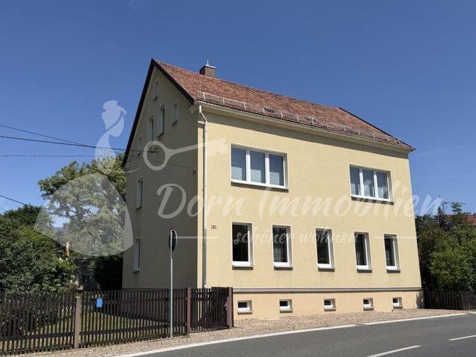 Viel Platz für die Familie: Zweifamilienhaus in Stenn im Verkauf – फोटो 1