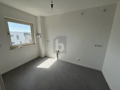 COMPLETAMENTE RISTRUTTURATO CON MOLTA LUCE E VISTA LONTANA – 1777113435_ad9c97.jpg