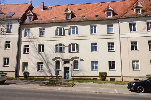 Ab 1.12.! Helle 2-Raumwhg. mit Balkon und Stpl. in Marienthal!