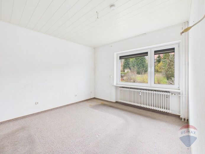 3-Zimmer-Wohnung mit großer Loggia in ruhiger Lage von Flintbek – Wohn-Esszimmer