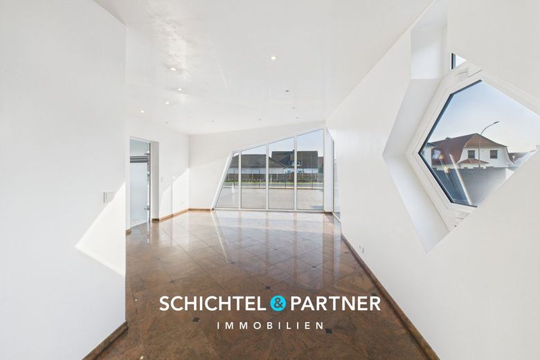 Uphusen | Seltenes Wohn- und Geschäftshaus mit Parkhof und Autohalle – S&amp;P | Gewerbefläche