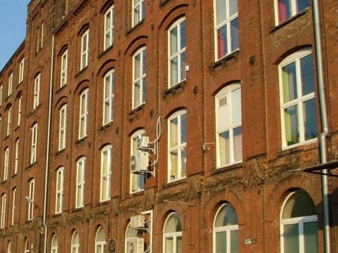 gut vermietetes Gewerbeobjekt in Lodz / Polen – Foto 1