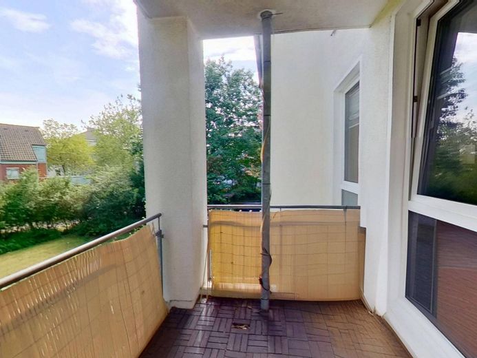 ** Luminoso appartamento di 2 locali con BALCONE a Hellerhof ** – Balkon