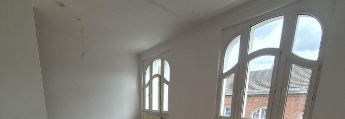 2 Zimmer-Etagenwohnung – Wohnraum