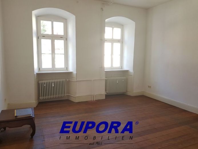 EUPORA® Immobilien: Consultorio en una propiedad histórica en Kirchheimbolanden. – Foto 1