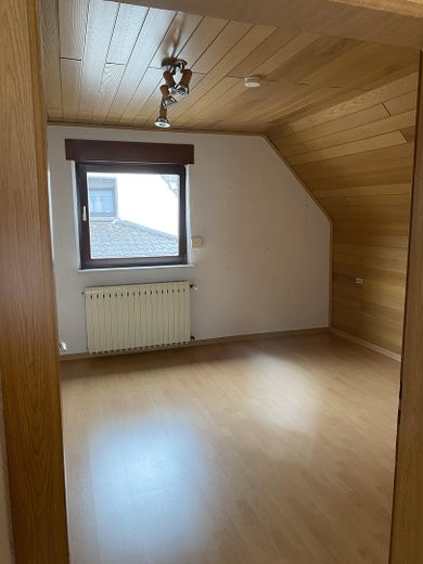 Vrijstaande woning met balkon en garage – Foto 38