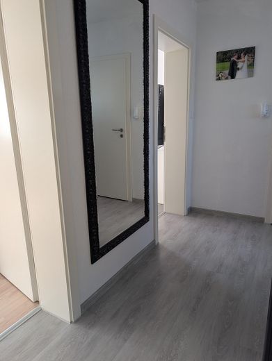 Modernisiertes Reihenhaus in Hiesfeld – nahe Rotbachsee, Garten, Garage & neues Dach aus 2023 – Flur 1. Etage