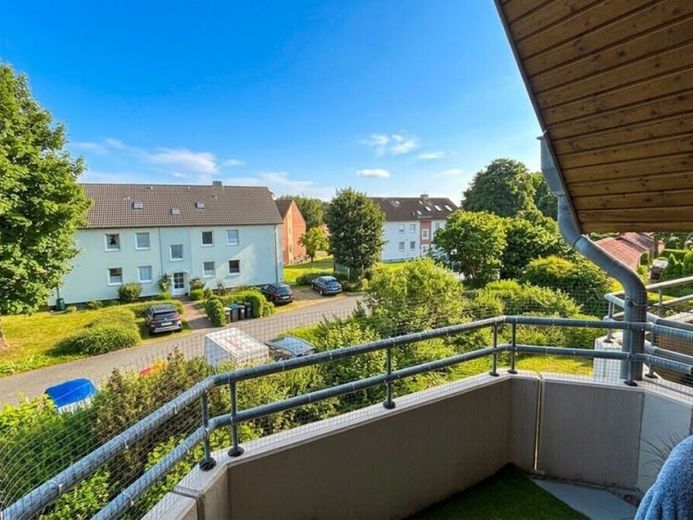 Fest vermietete Balkon-Wohnung über 2 Ebenen in beliebter Wohnlage – फोटो 1