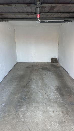 PROV.-FREI,VON PRIVAT!Außergewöhnlich gepflegtes Reihenhaus,schöne Sonnenterrasse,Garten,Garage – Garage