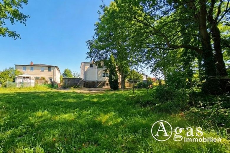 Attraktives MFH-Portfolio mit Entwicklungspotenzial – Gartenansicht