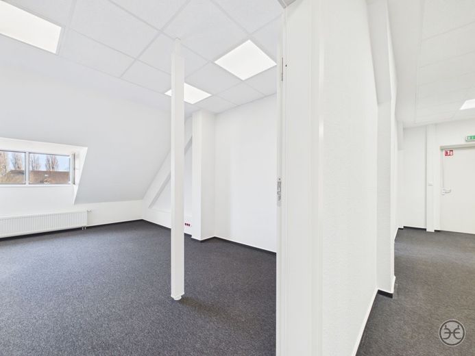 5 Einzelbüros für Co.Worker, Selbständige &amp; Co. | Kreyenbrück | Oldenburg – Eden-Ehbrecht-Immobilien_Vermietung_Einzelne-Büroräume_Kreyenbrück_012