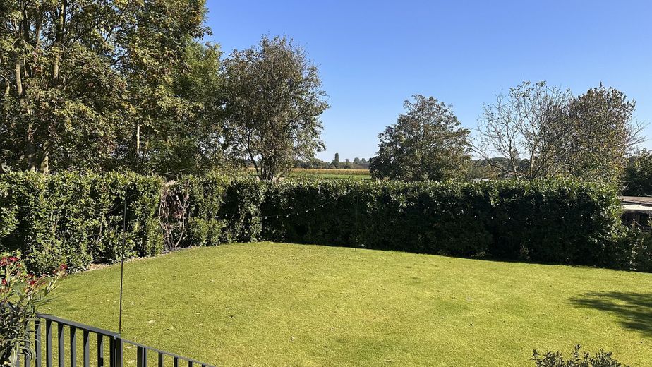 Garten Blick auf Felder