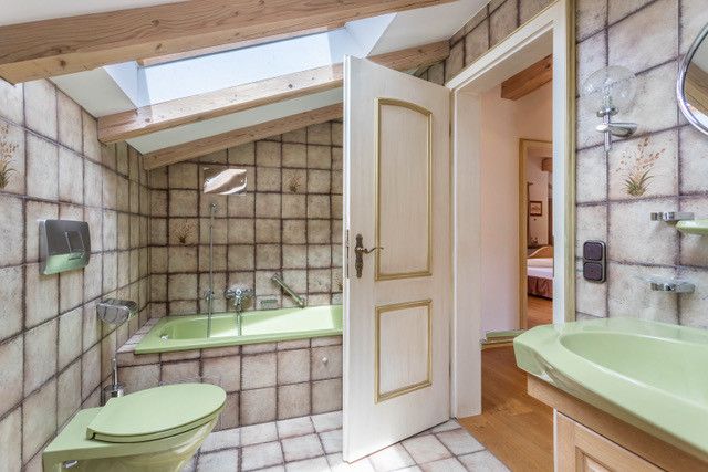 Alpin-Haus im Chiemgau: 44 Nächte jährlich, Sauna & Bergblick – Familienbad
