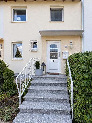 4-room terraced house with garden and garage in Diepholz – commission-free – Hauseingang