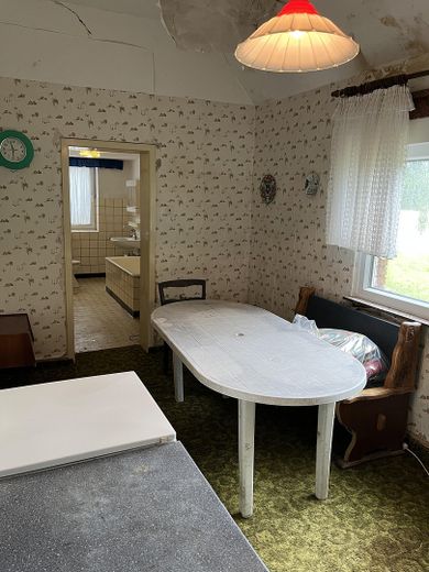 Casa unifamiliare / ex azienda agricola con grande terreno in posizione tranquilla – Foto 19