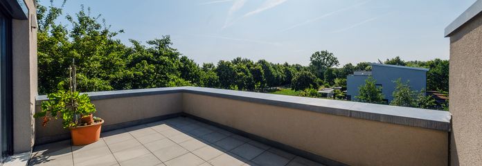 Oberneuland: Like-new end-of-terrace house with green views, roof terrace – commission-free – Dachterrasse mit Grünblick