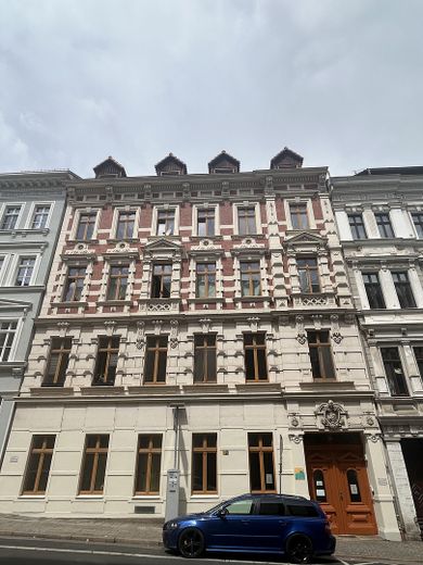 4-Raum DG-Appartment, offene EB-Küche & Panoramaterrasse – Ansicht des historisches Haus