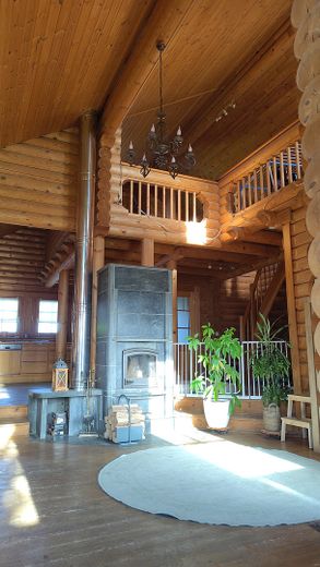 Wohnzimmer mit Blick auf Küche