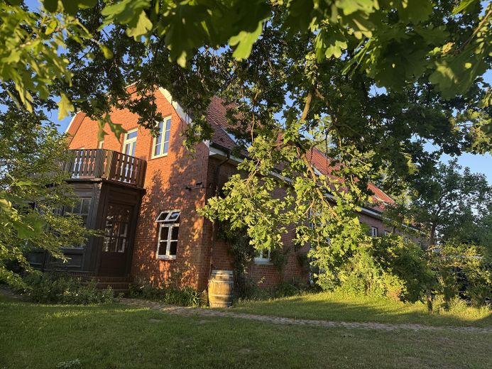 Ampia porzione di bifamiliare di 192 mq con giardino vicino ad Amburgo – pompa di calore – Hausansicht