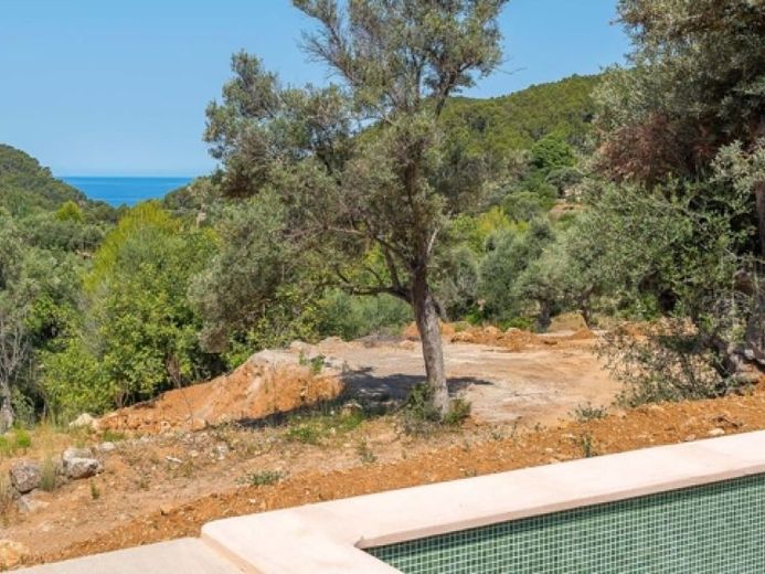 Neubau im Tramuntanagebirge, in der Nähe einer Badebucht auf Mallorca – Foto 1
